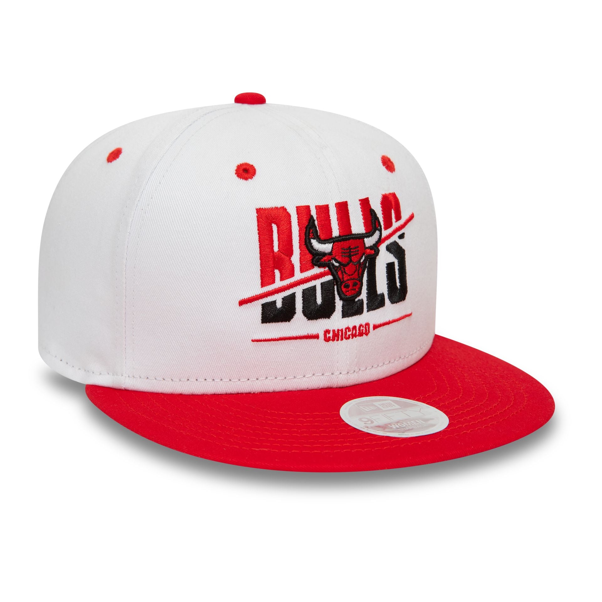 This is a Chicago Bulls Womens NBA White 9FIFTY Snapback Cap 1