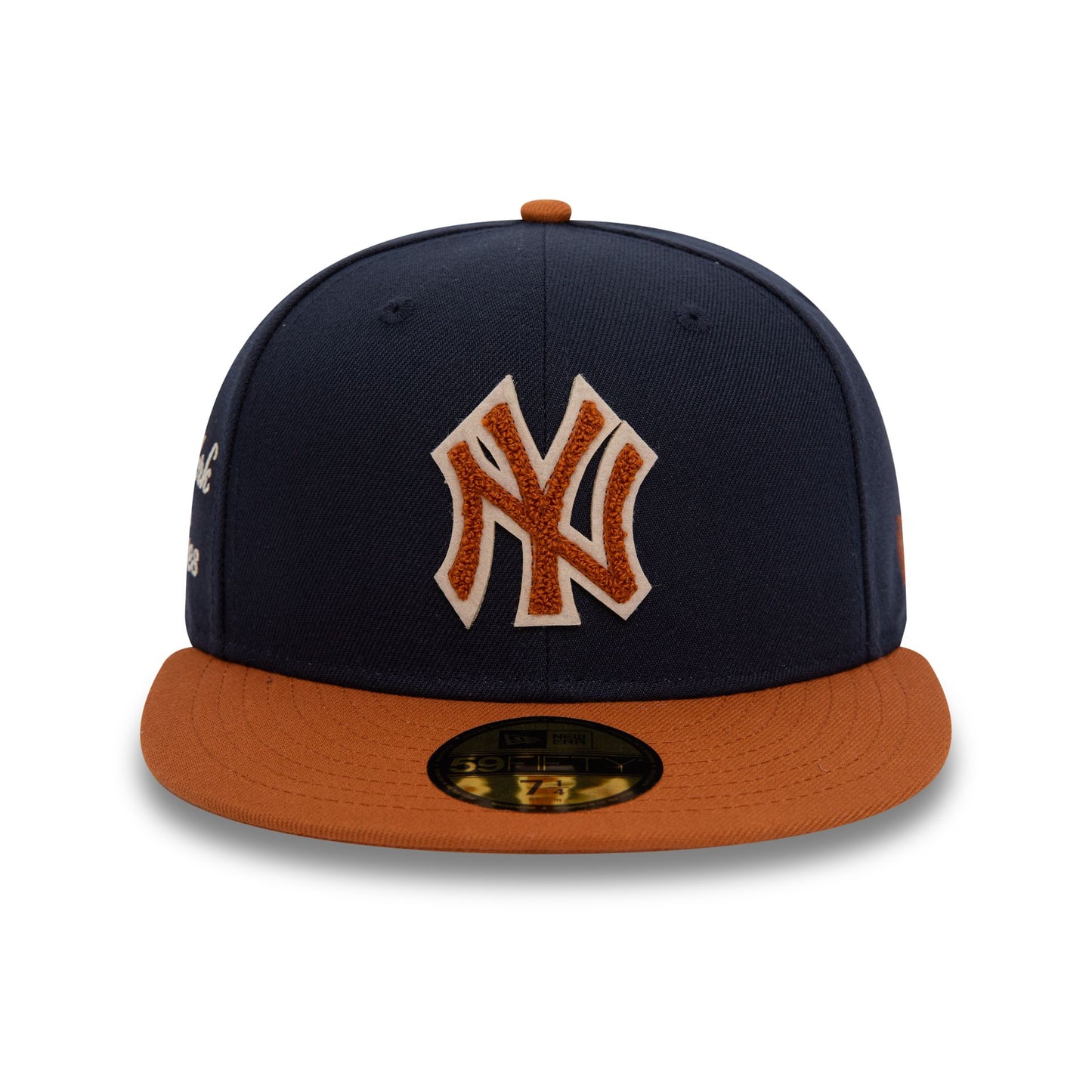 This is a New York Yankees Boucle Navy 59FIFTY Fitted Cap 2