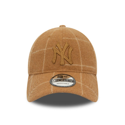 This is a New York Yankees MLB ReWool Stone 9FORTY Adjustable Cap 2