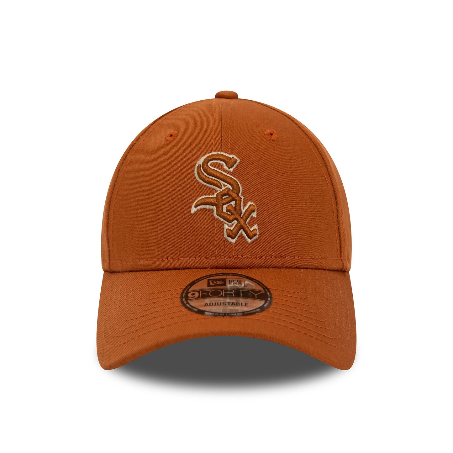 This is a Chicago White Sox MLB Team Outline Brown 9FORTY Adjustable Cap 4