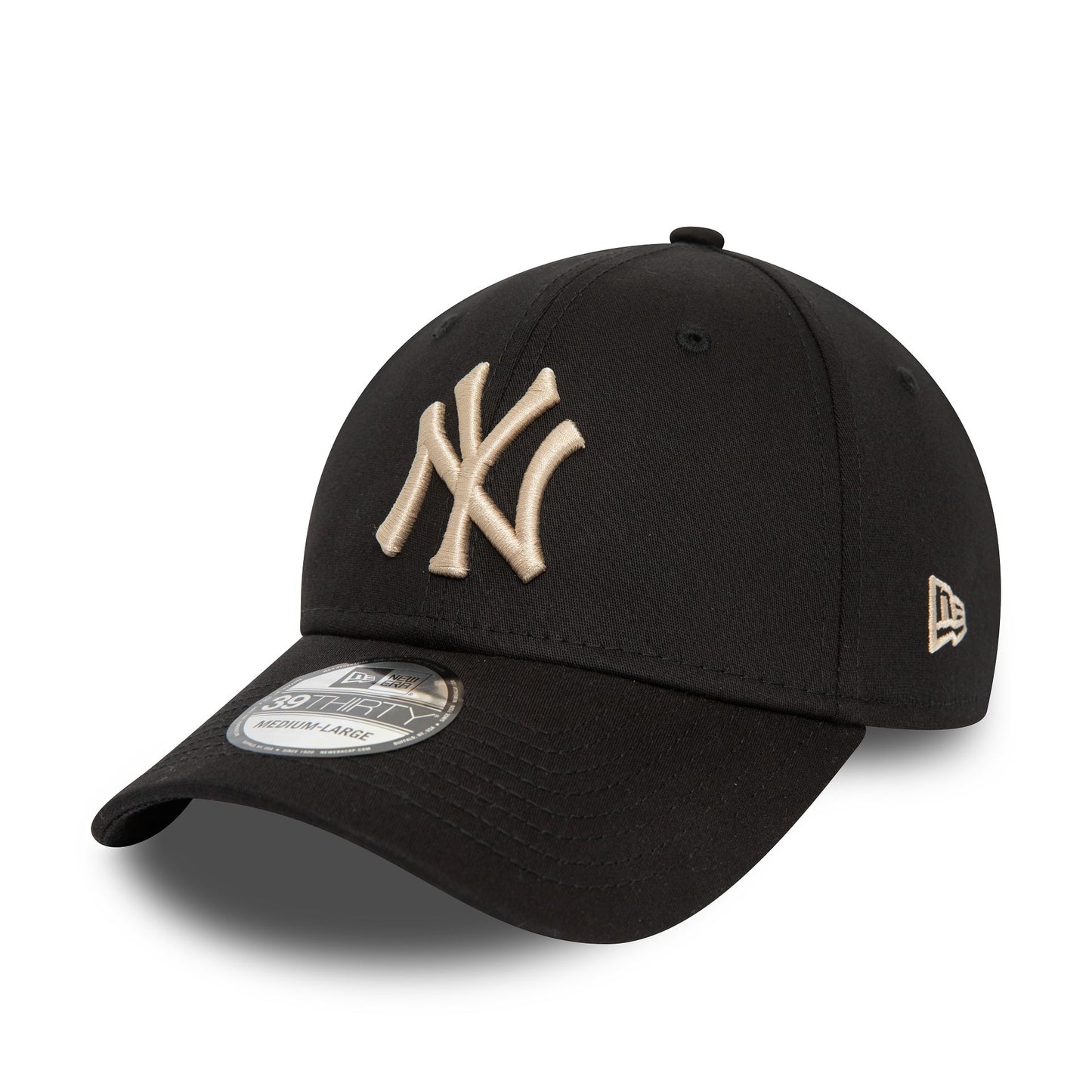 This is a New York Yankees League Essential Black 39THIRTY Stretch Fit Cap 4