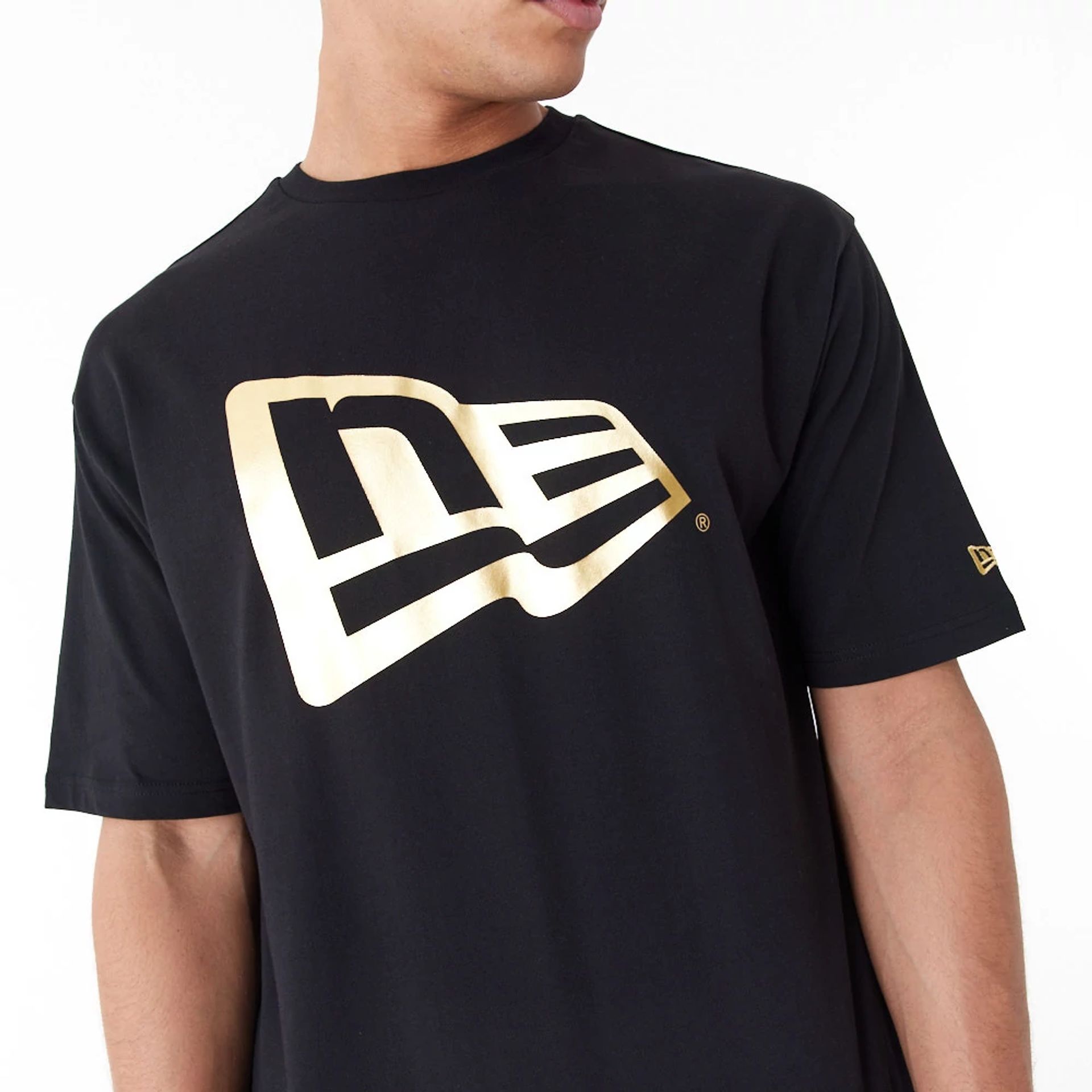 The Male model is wearing New Era Flag Black Oversized T-Shirt 6