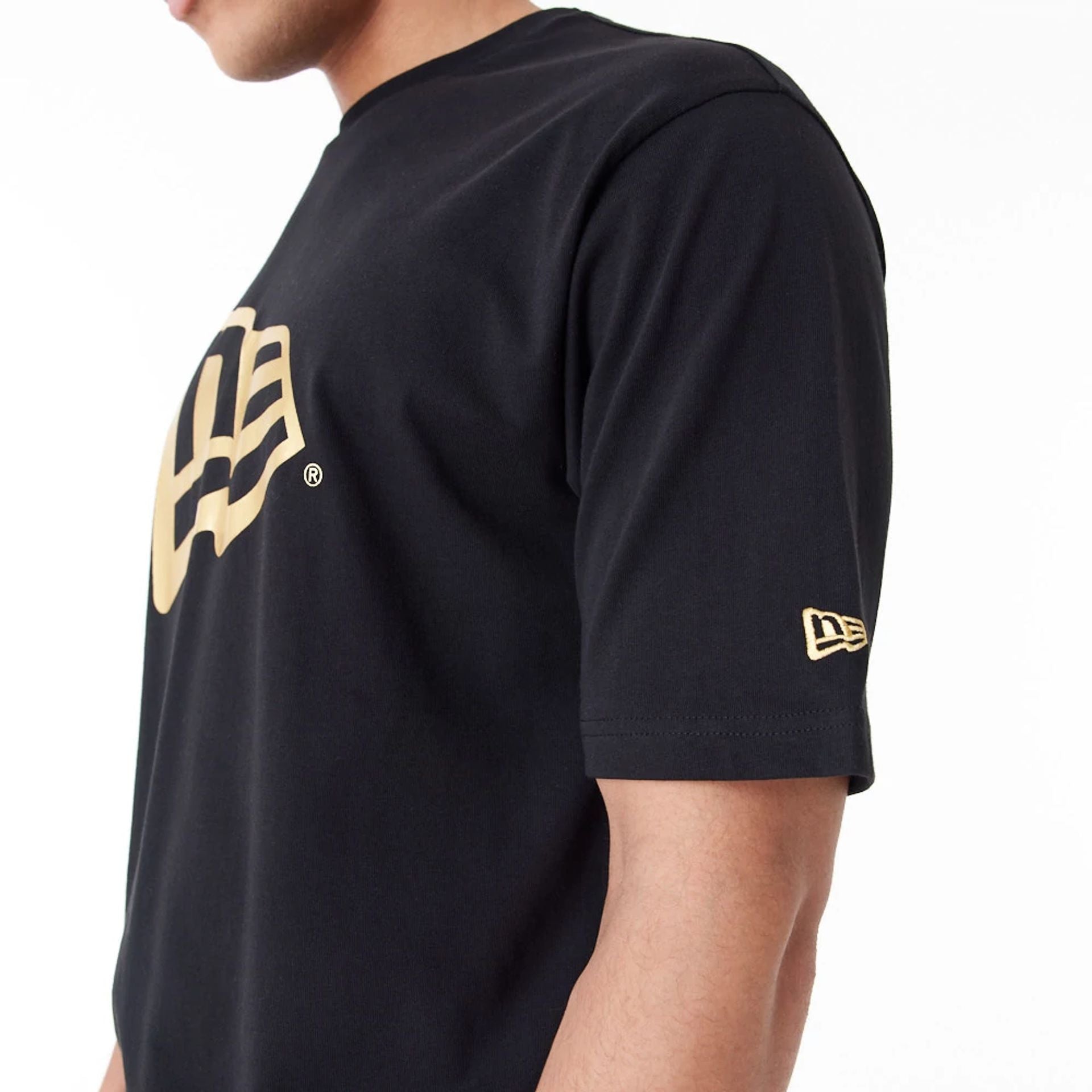 The Male model is wearing New Era Flag Black Oversized T-Shirt 3