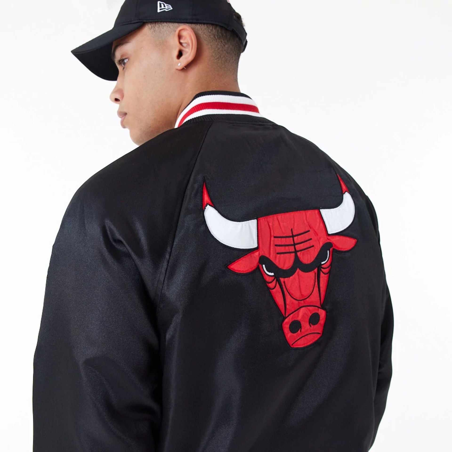 The Male model is wearing Chicago Bulls NBA Applique Satin Black Bomber Jacket 5