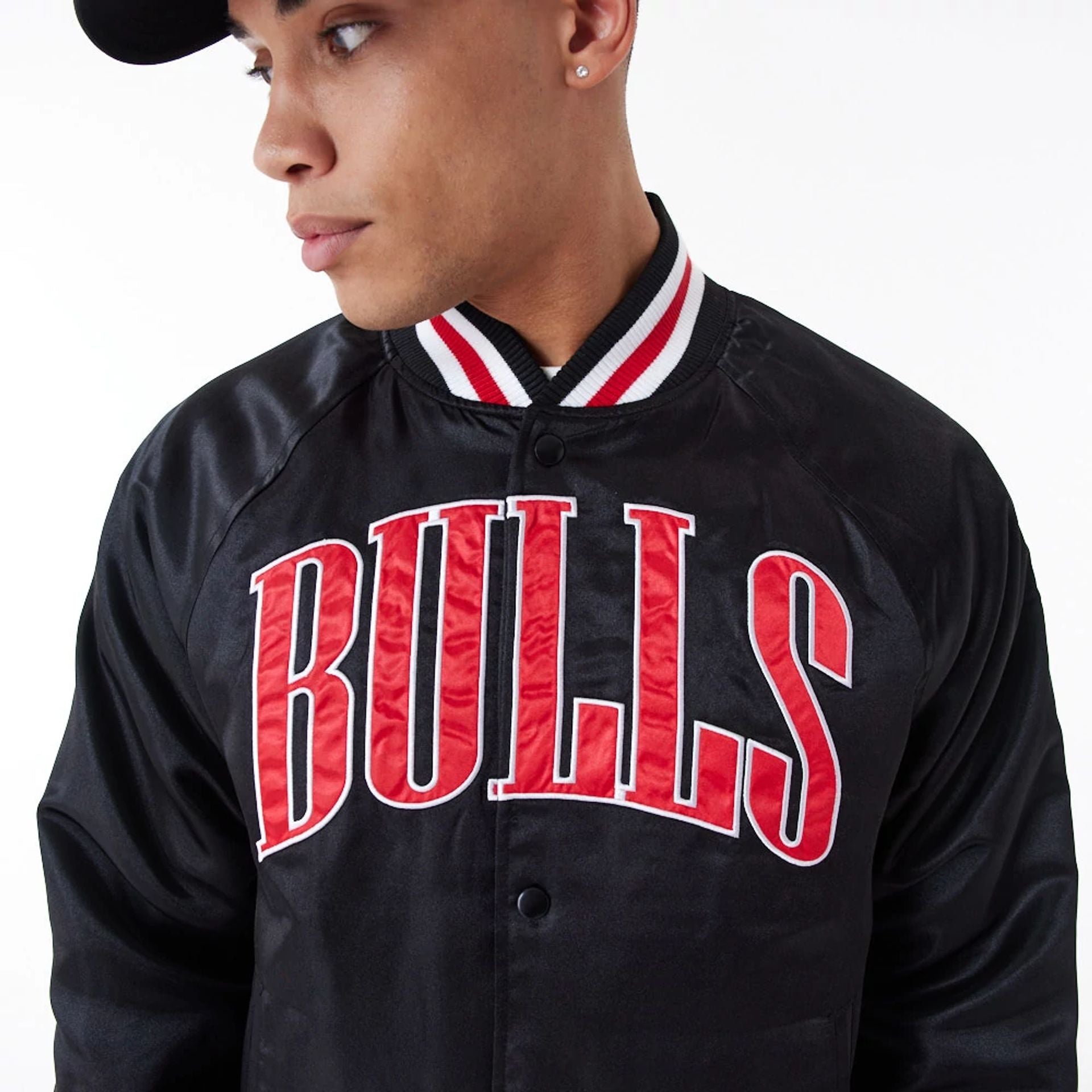 The Male model is wearing Chicago Bulls NBA Applique Satin Black Bomber Jacket 4