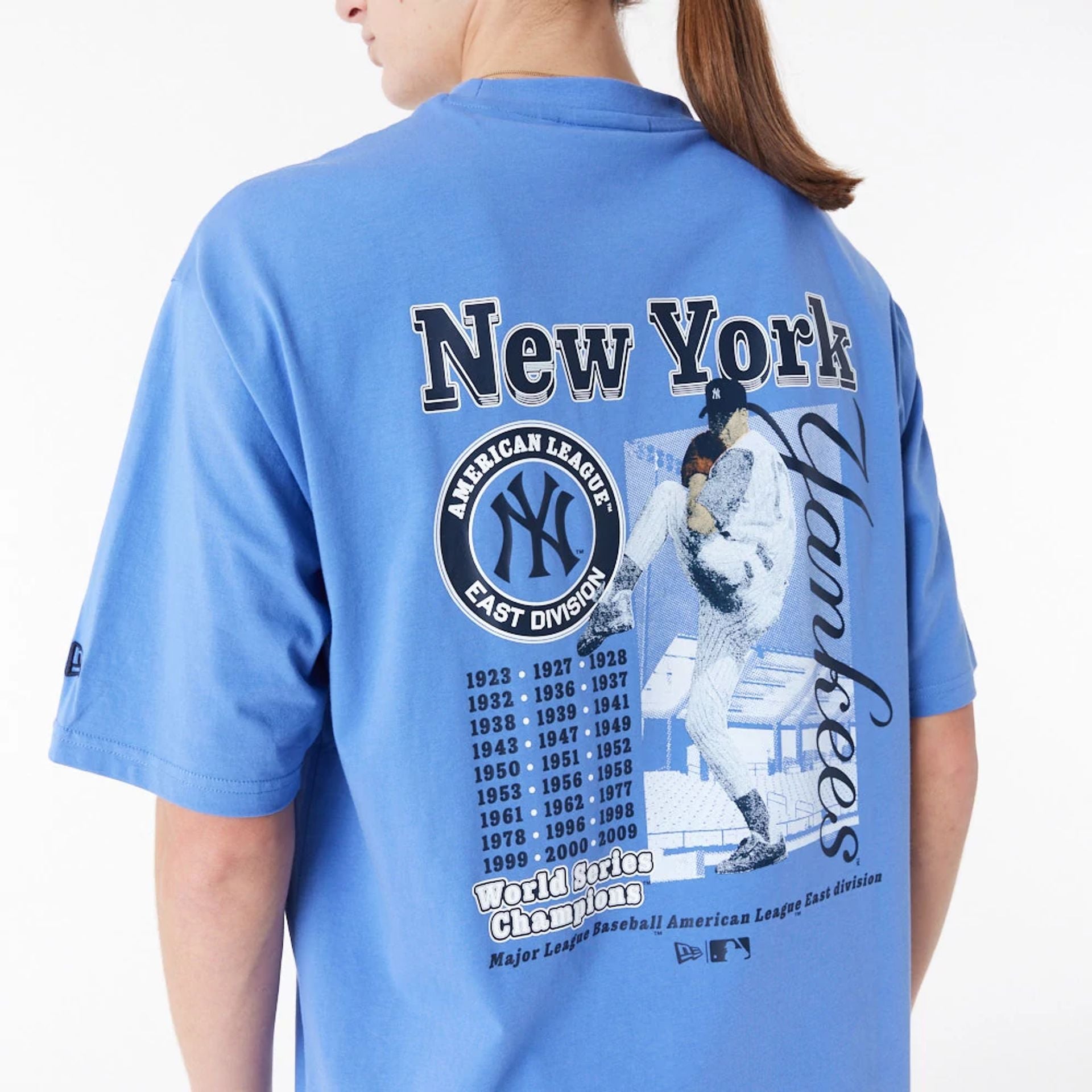 The Male model is wearing New York Yankees MLB Player Graphic Blue Oversized T-Shirt 2