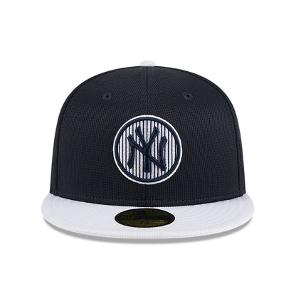 This is a New York Yankees MLB Batting Practice Navy 59FIFTY Fitted Cap 3