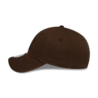 This is a New York Yankees Womens League Essential Dark Brown 9FORTY Adjustable Cap 4