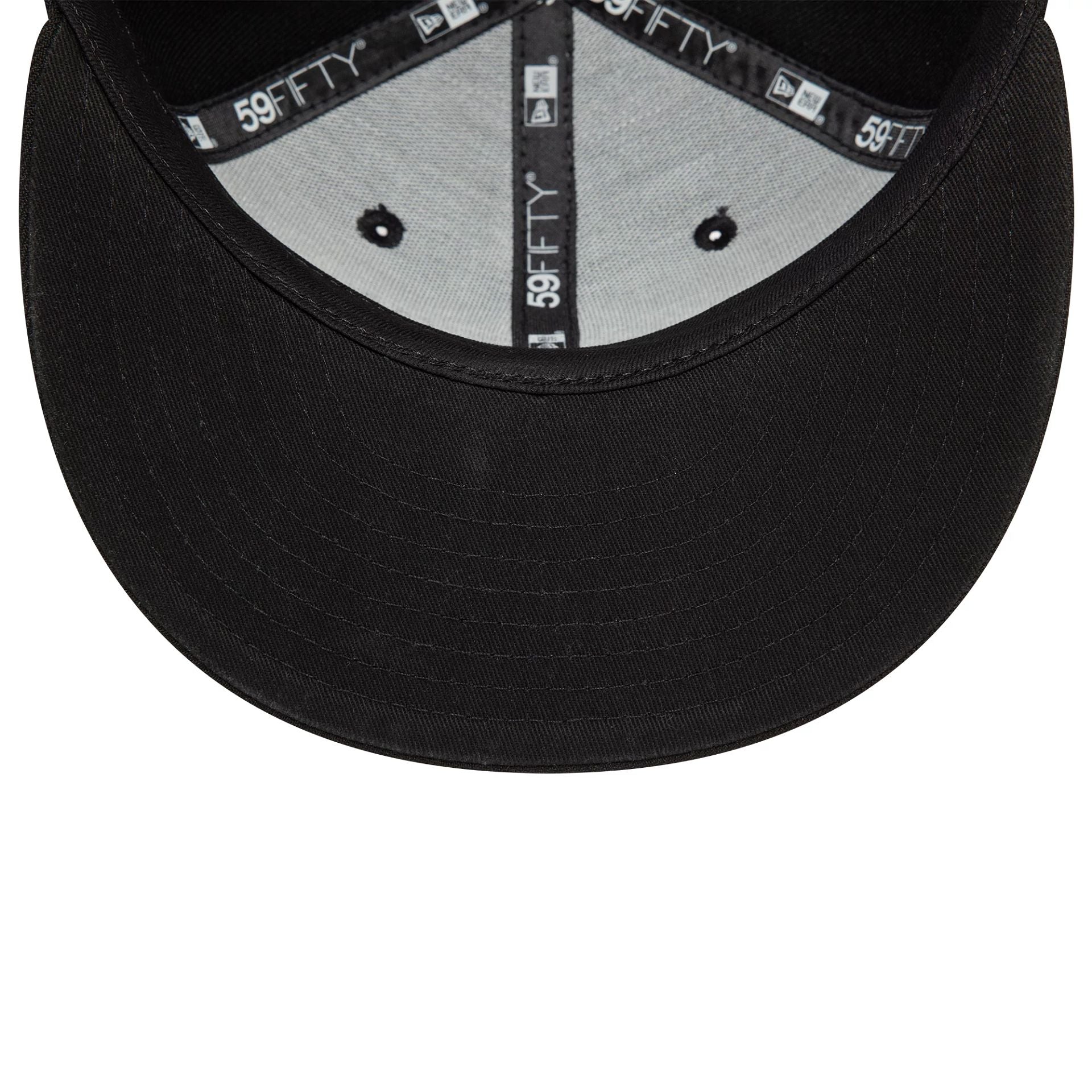 This is a LA Lakers NBA Essential Black 59FIFTY Fitted Cap 2