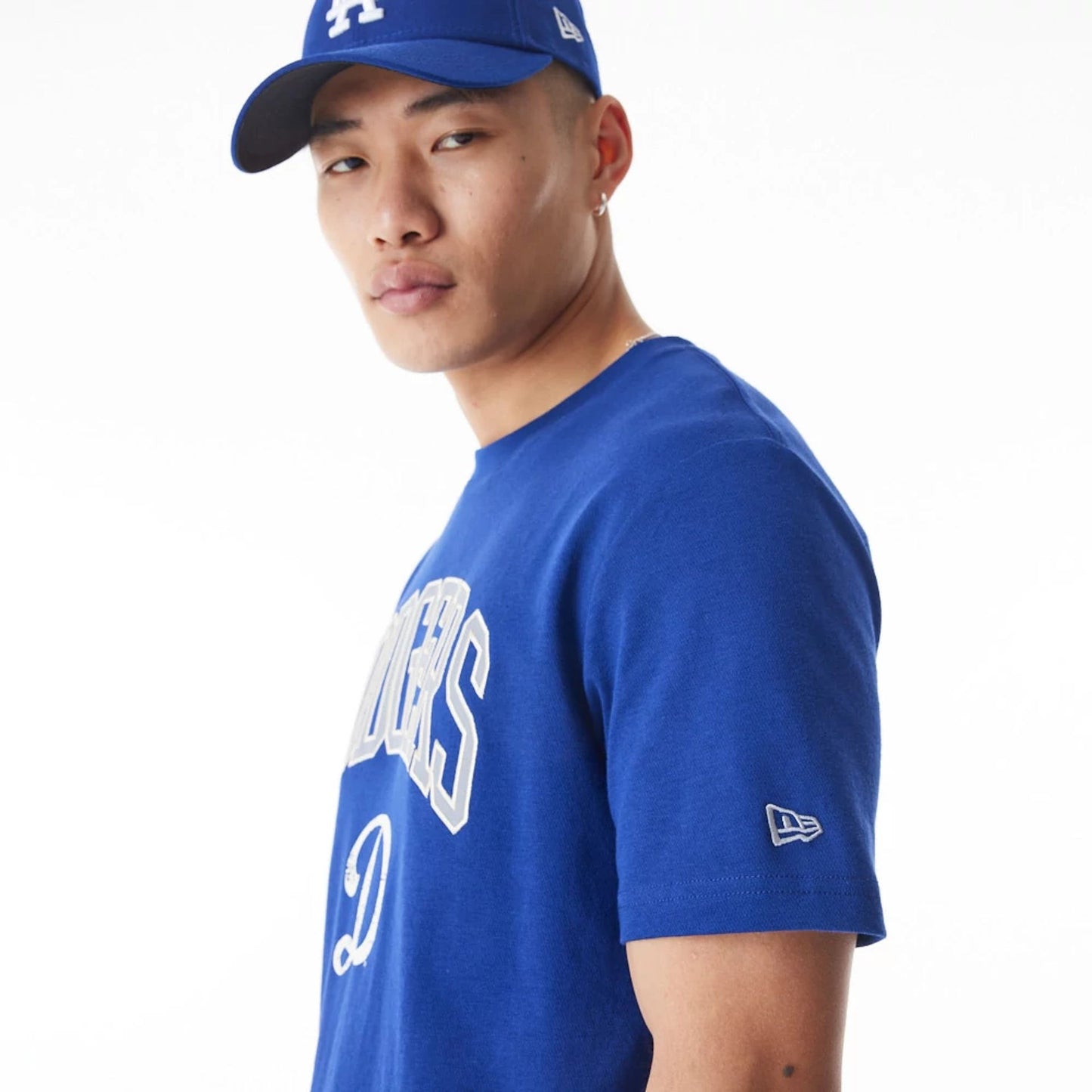 The Male model is wearing LA Dodgers MLB Batting Practice Dark Blue T-Shirt 4