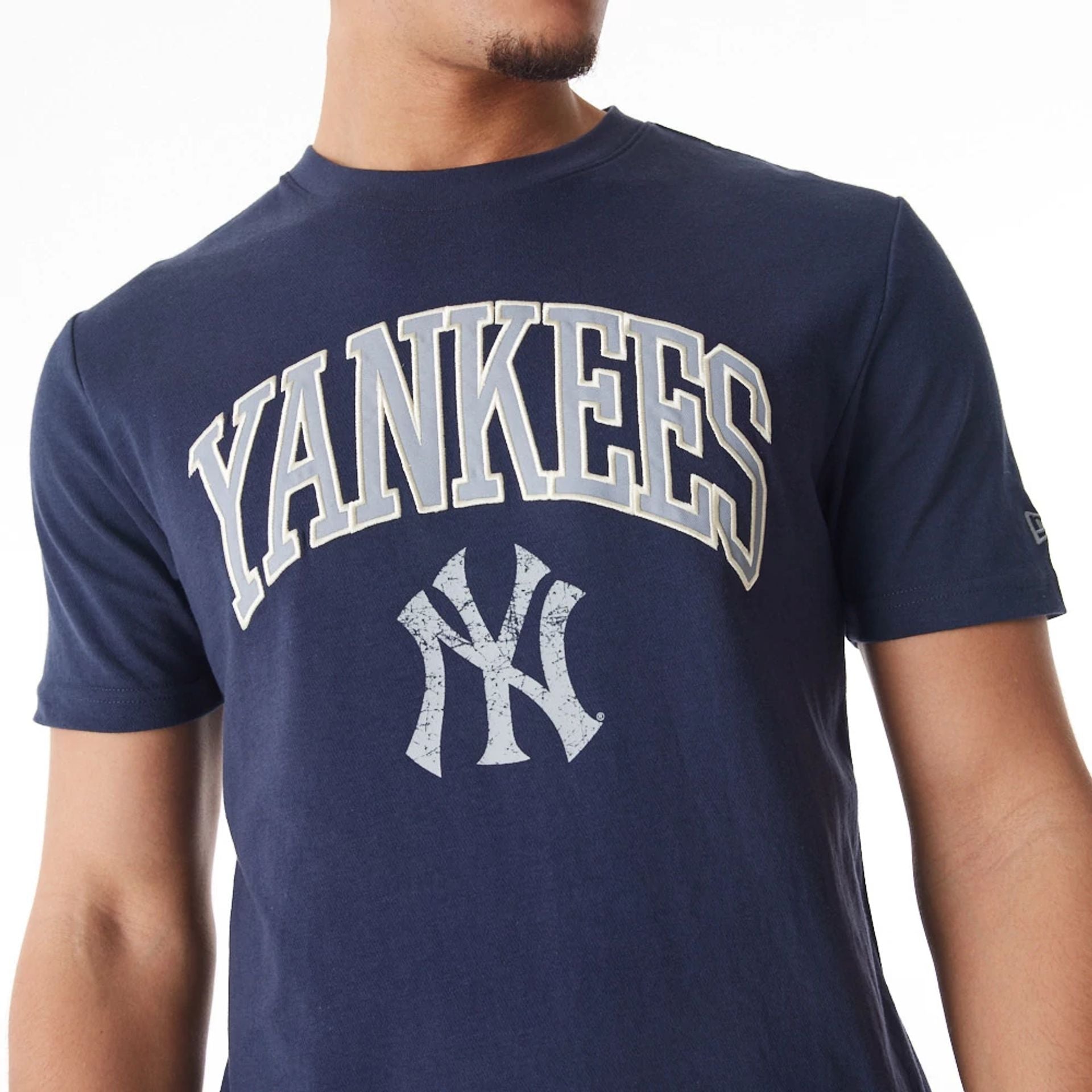 The Male model is wearing New York Yankees MLB Batting Practice Navy T-Shirt 5