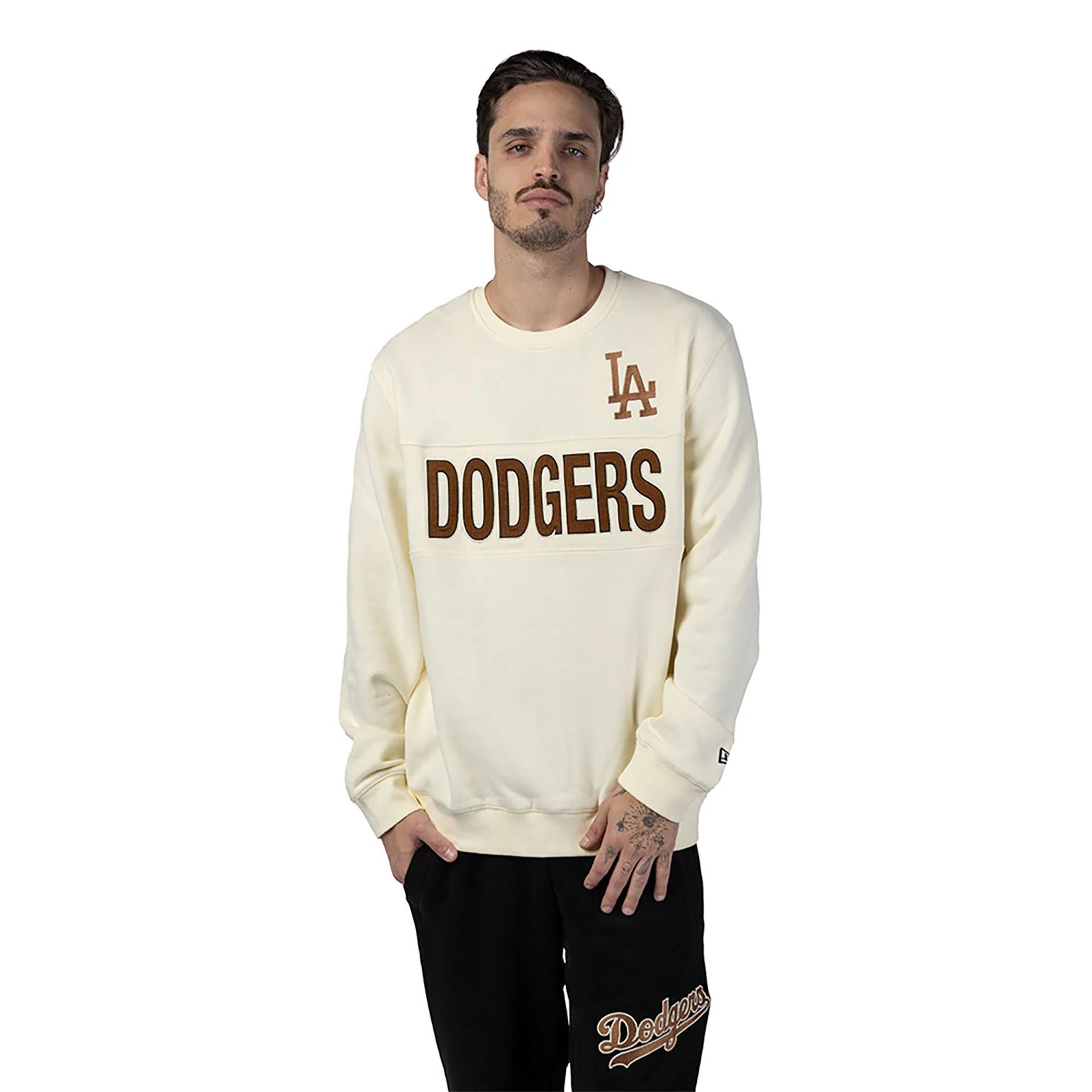 The Male model is wearing LA Dodgers MLB Cord White Crew Neck Sweatshirt 1