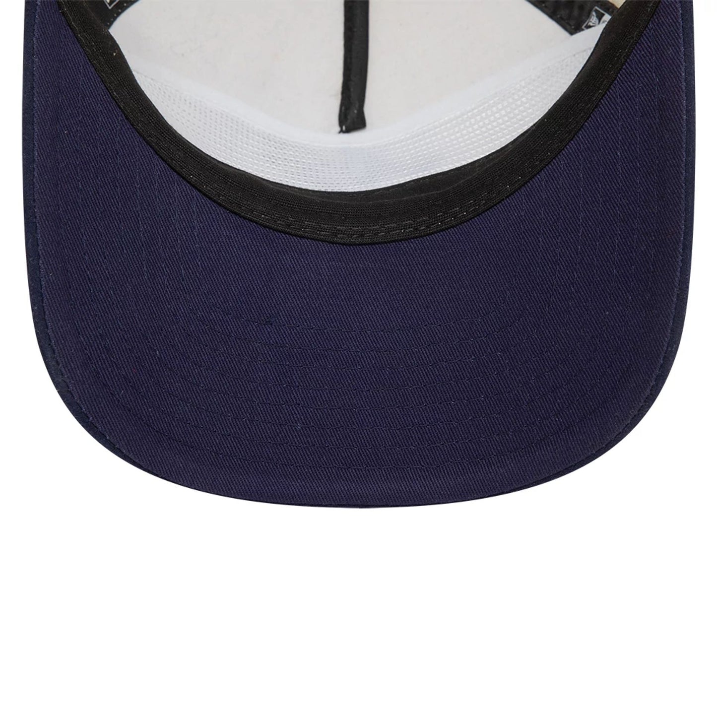 This is a New Era Two Tone Light Beige and Navy Golfer Cap 5