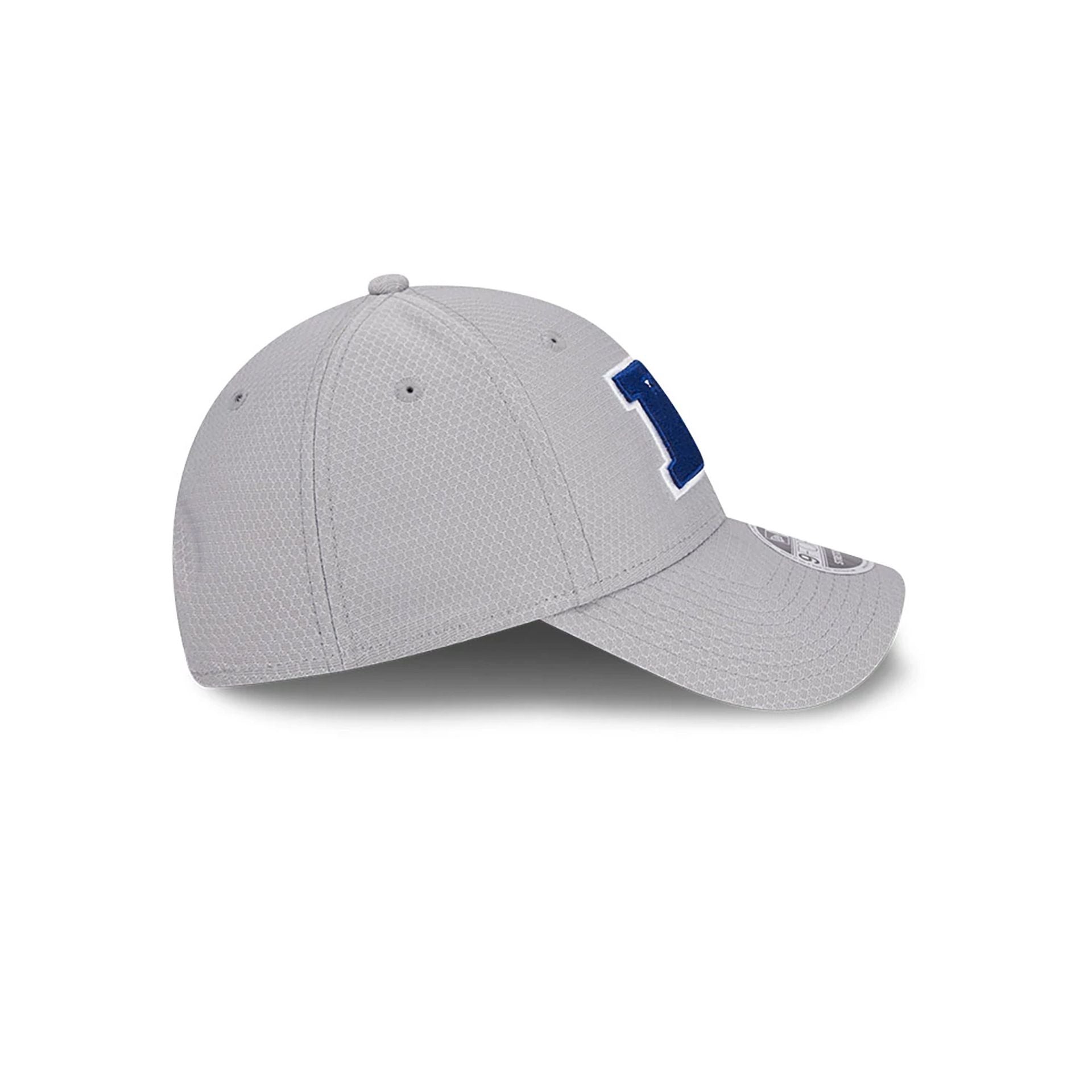 This is a NFL Pro Bowl NFC Grey 9FORTY Stretch Snap Cap 5