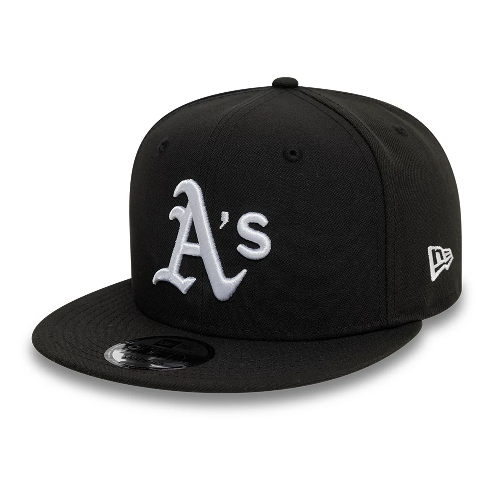 This is a Oakland Athletics Chain Stitch Black 9FIFTY Snapback Cap 1