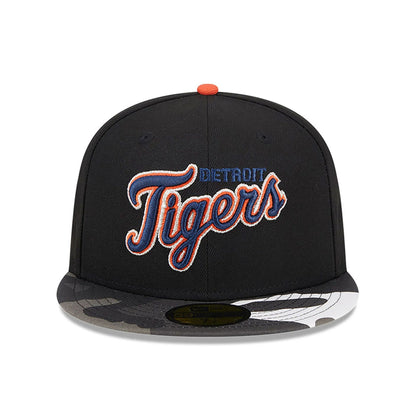 This is a Detroit Tigers Metallic Camo Black 59FIFTY Fitted Cap 3