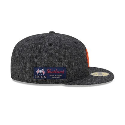 This is a New York Mets Moon Black 59FIFTY Fitted Cap 7