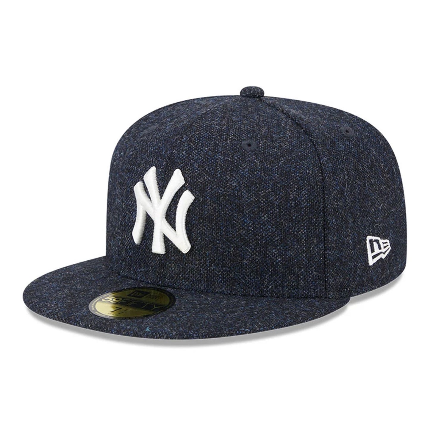 This is a New York Yankees Moon Navy 59FIFTY Fitted Cap 4