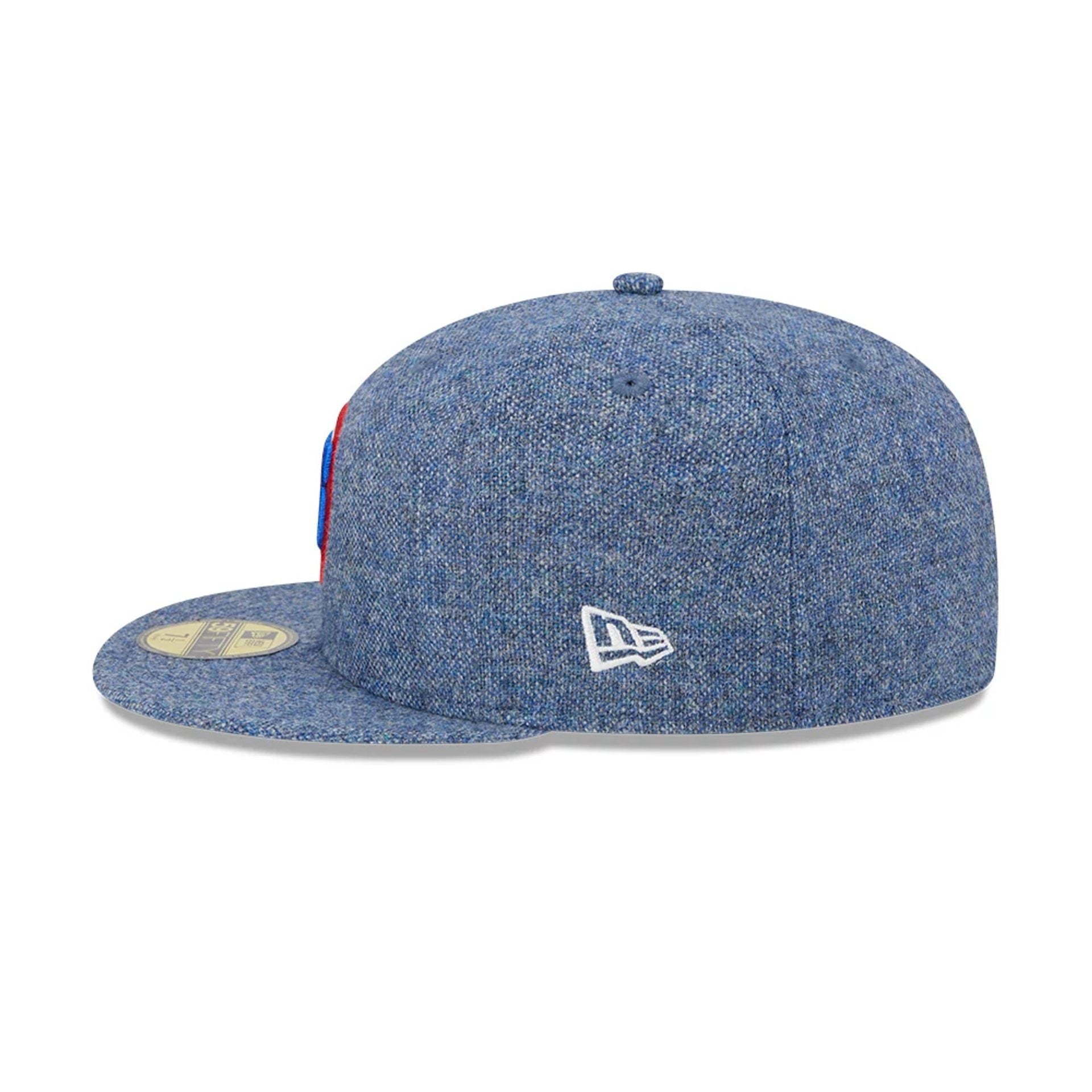 This is a Chicago Cubs Moon Blue 59FIFTY Fitted Cap 5