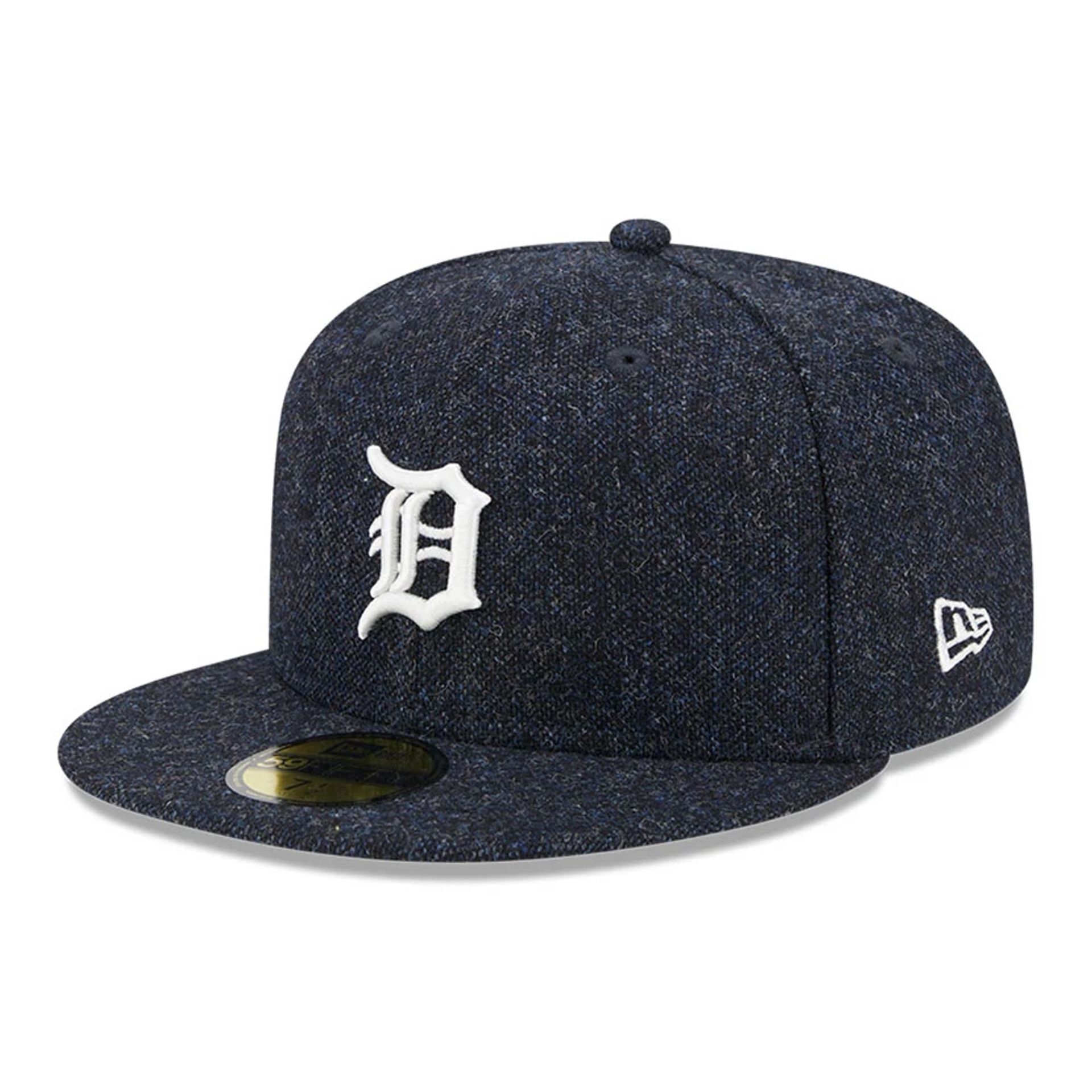 This is a Detroit Tigers Moon Navy 59FIFTY Fitted Cap 4