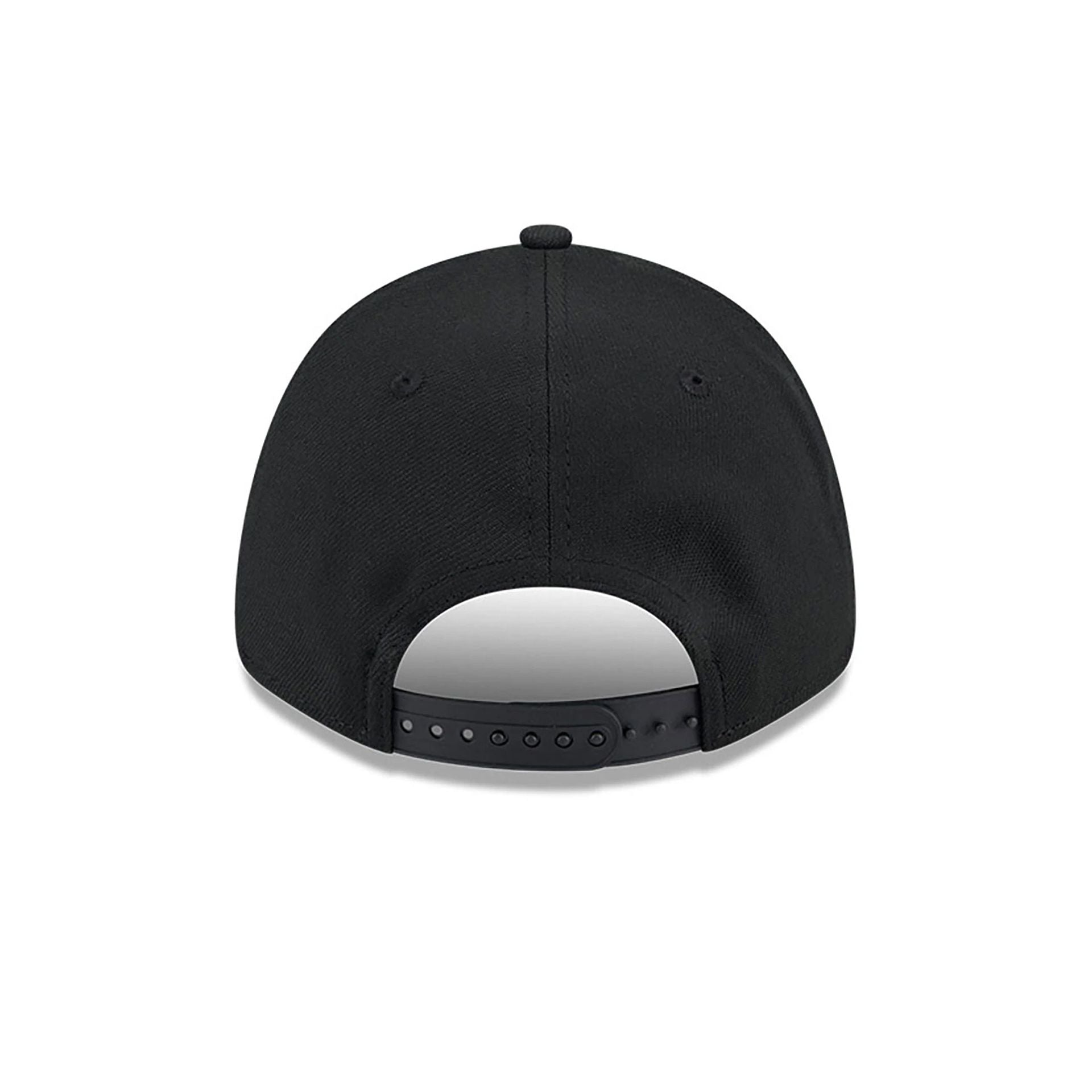 This is a Chicago White Sox MLB Armed Forces Day 2024 Black 9FORTY Stretch Snap Cap 5