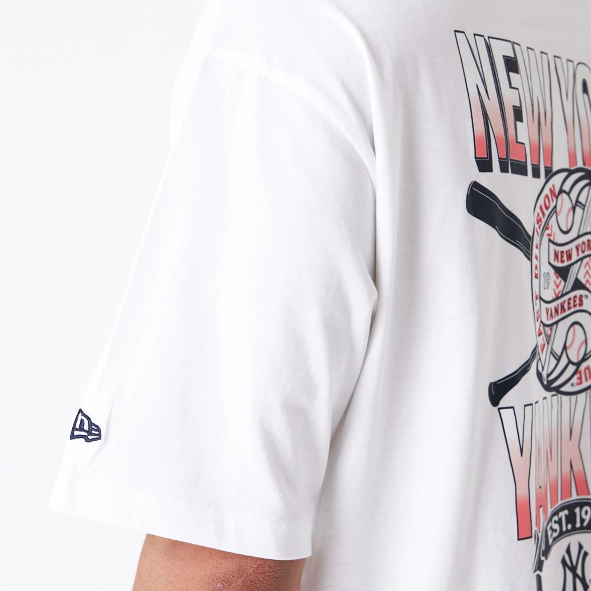 The Male model is wearing New York Yankees Baseball Oversized Graphic White T-Shirt 4