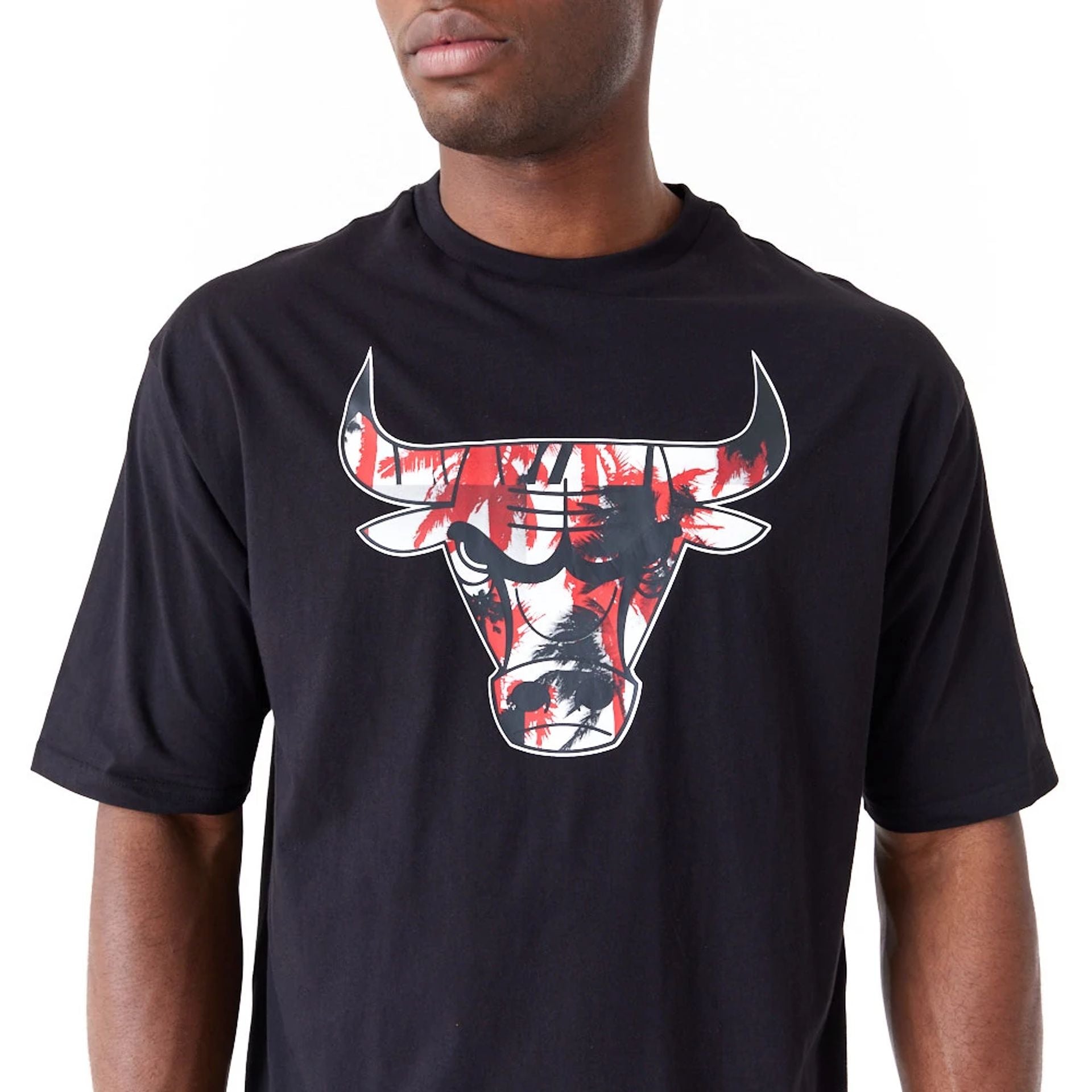 The Male model is wearing Chicago Bulls NBA Large Infill Black Oversized T-Shirt 2