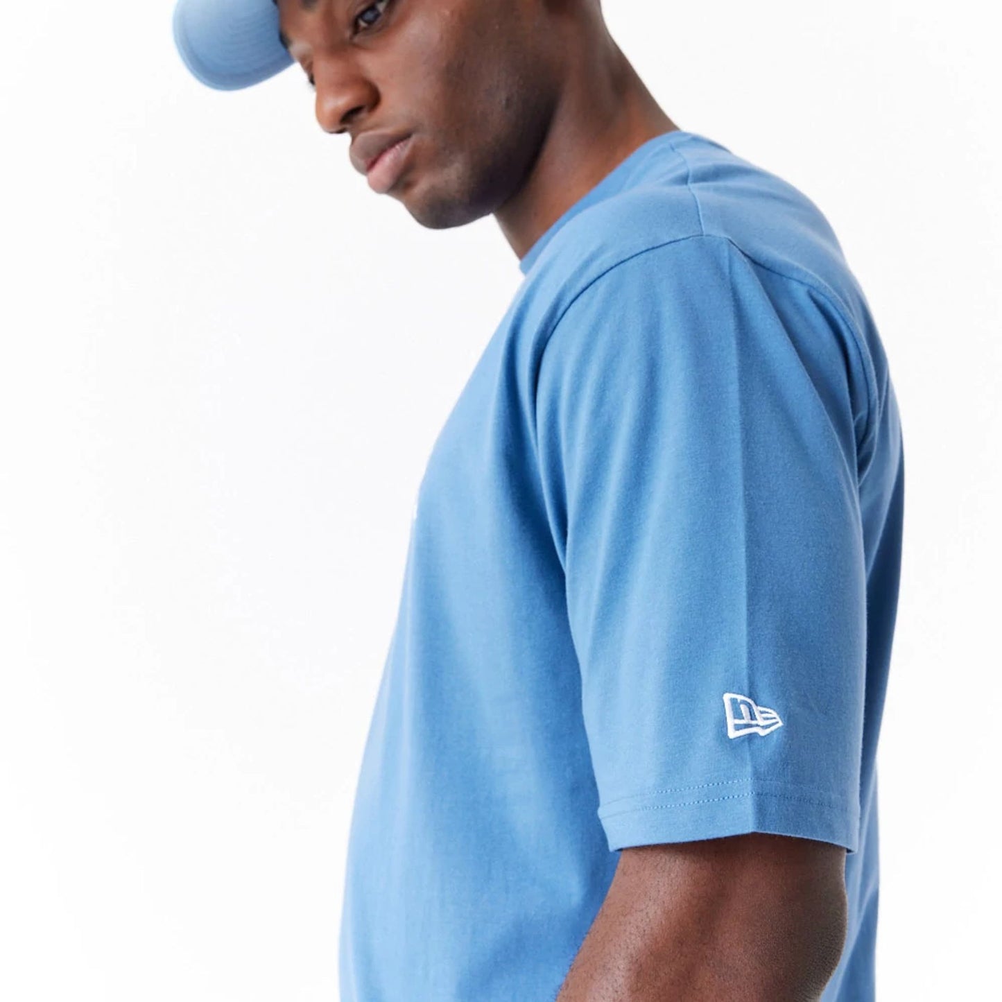 The Male model is wearing LA Dodgers MLB World Series Blue Oversized T-Shirt 3