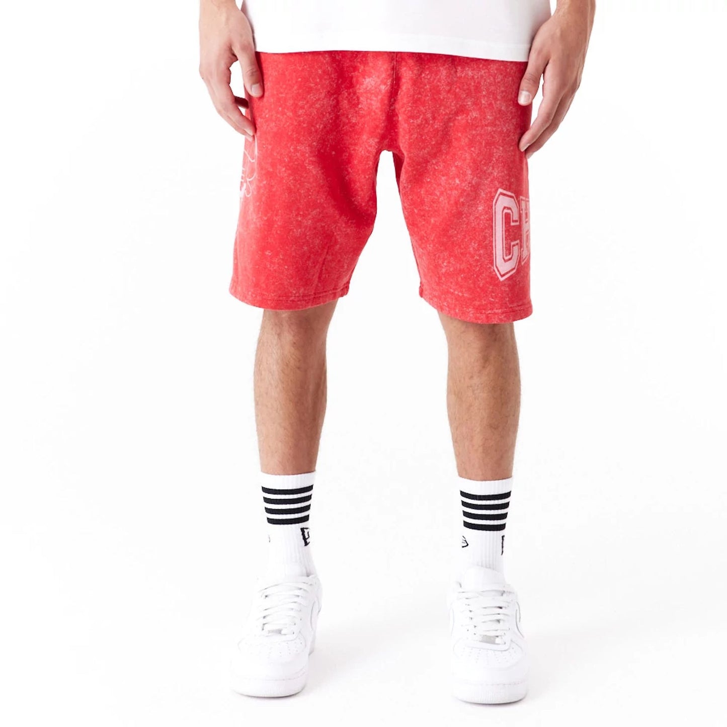 The Male model is wearing Chicago Bulls NBA Washed Red Shorts 7