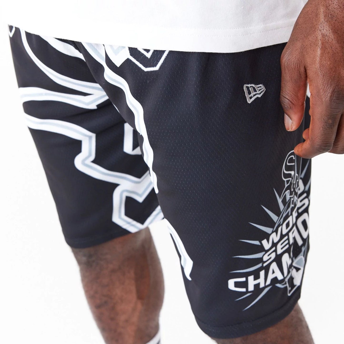 The Male model is wearing Chicago White Sox MLB Large Logo Black Shorts 3