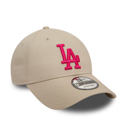 This is a LA Dodgers League Essential Light Beige 9FORTY Adjustable Cap 3