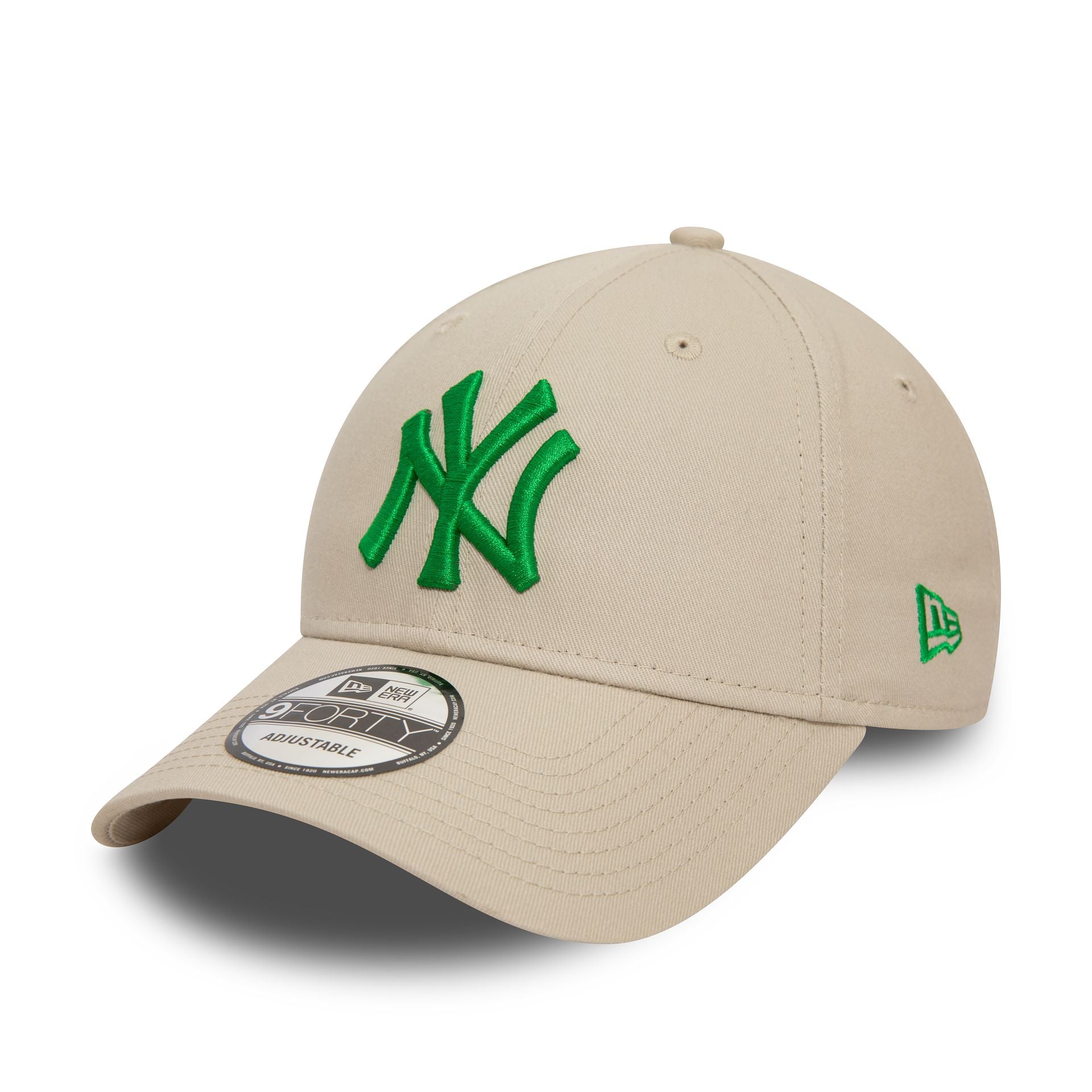 This is a New York Yankees League Essential Light Beige 9FORTY Adjustable Cap 1