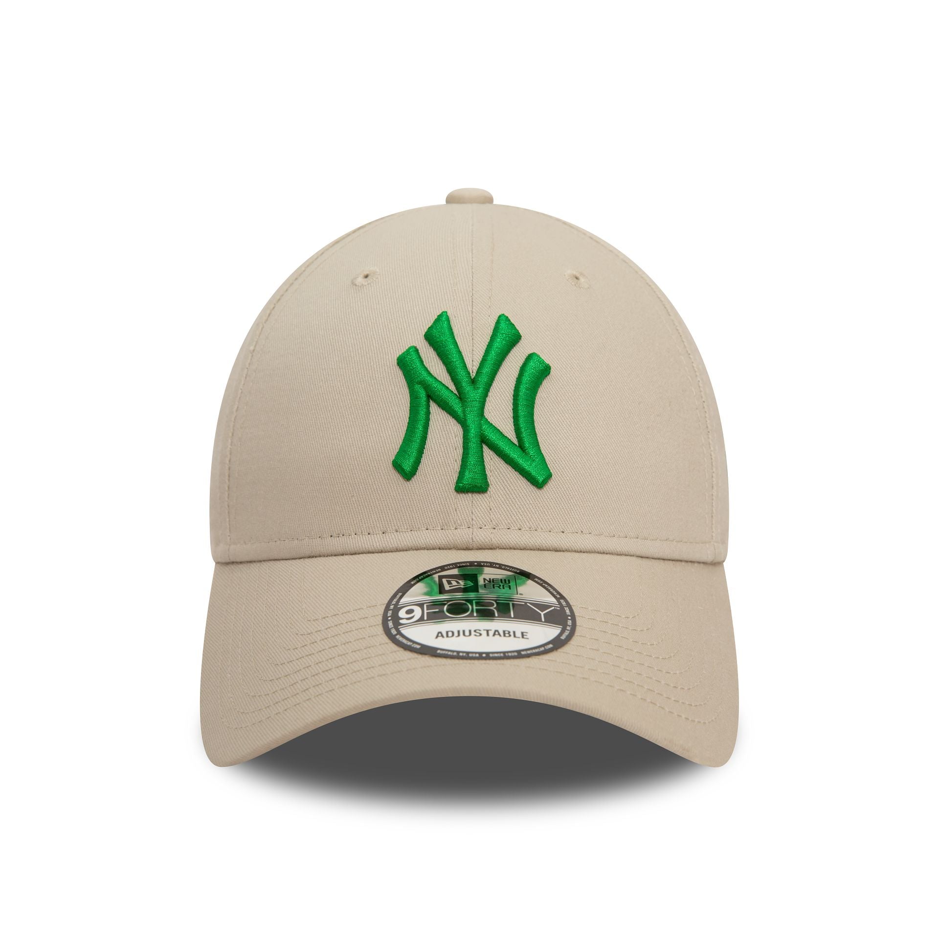 This is a New York Yankees League Essential Light Beige 9FORTY Adjustable Cap 2