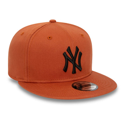 This is a New York Yankees League Essential Brown 9FIFTY Snapback Cap 3