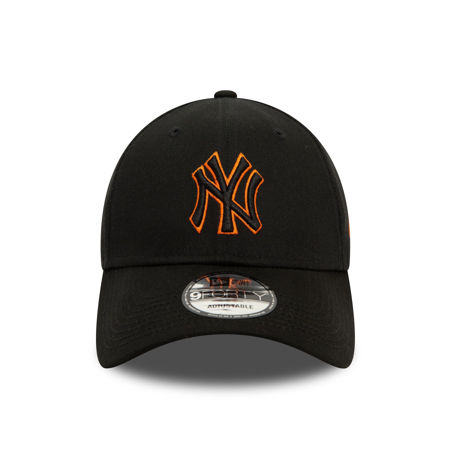 This is a New York Yankees Team Outline Black 9FORTY Adjustable Cap 3