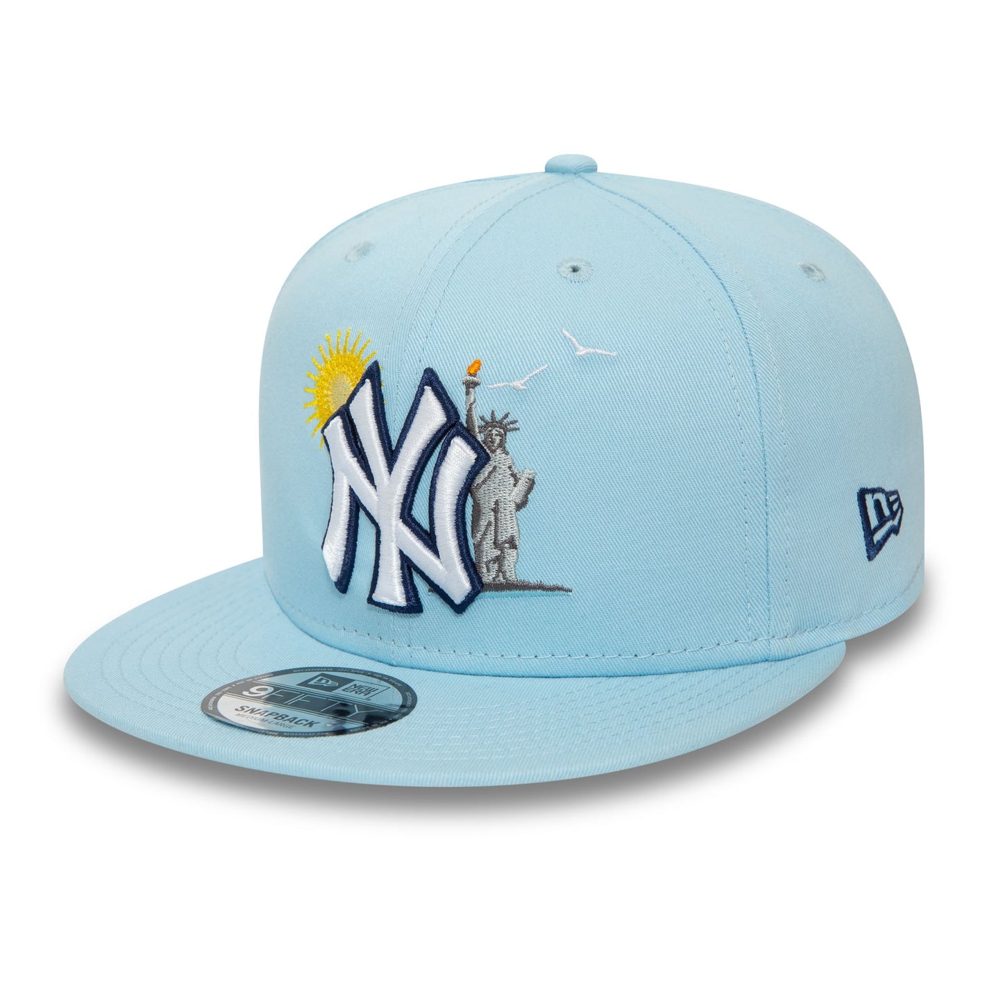 This is a New York Yankees MLB Summer Icon Pastel Blue 9FIFTY Snapback Cap 1