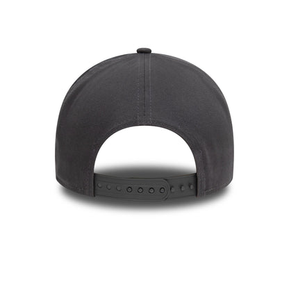 This is a Chicago Bulls NBA Dark Grey 9FORTY E-Frame Cap 4