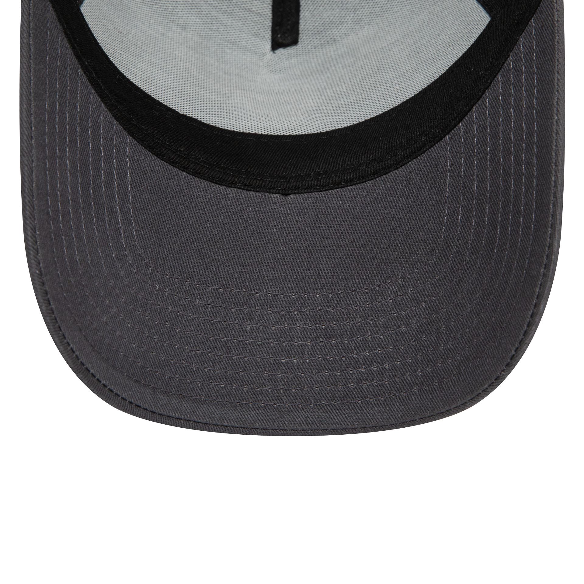 This is a Chicago Bulls NBA Dark Grey 9FORTY E-Frame Cap 5