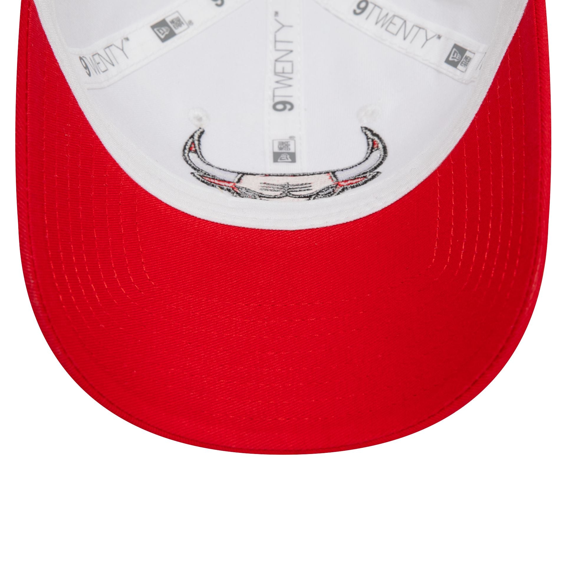 This is a Chicago Bulls Womens NBA White 9TWENTY Adjustable Cap 5