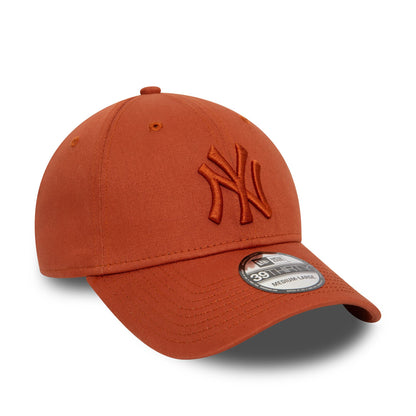 This is a New York Yankees League Essential Brown 39THIRTY Stretch Fit Cap 3