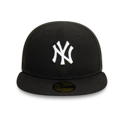 This is a New York Yankees My First Black Kids 59FIFTY Fitted Cap 4