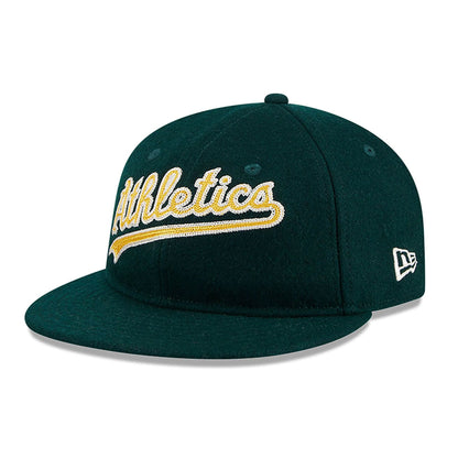 This is a Oakland Athletics Melton Wool Dark Green Retro Crown 9FIFTY Strapback Cap 1