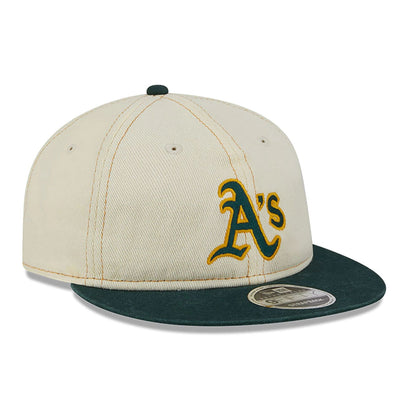 This is a Oakland Athletics Chrome Denim White Retro Crown 9FIFTY Strapback Cap 4