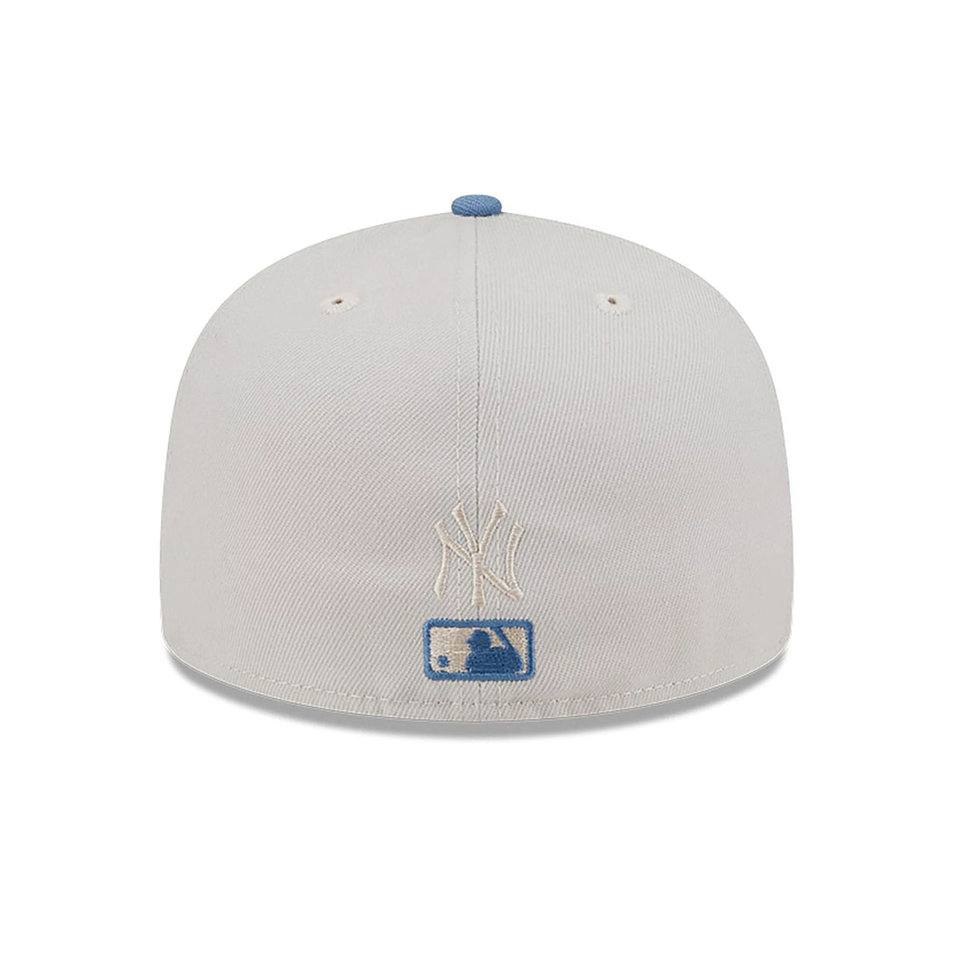 This is a New York Yankees Colour Brush Light Beige 59FIFTY Fitted Cap 2