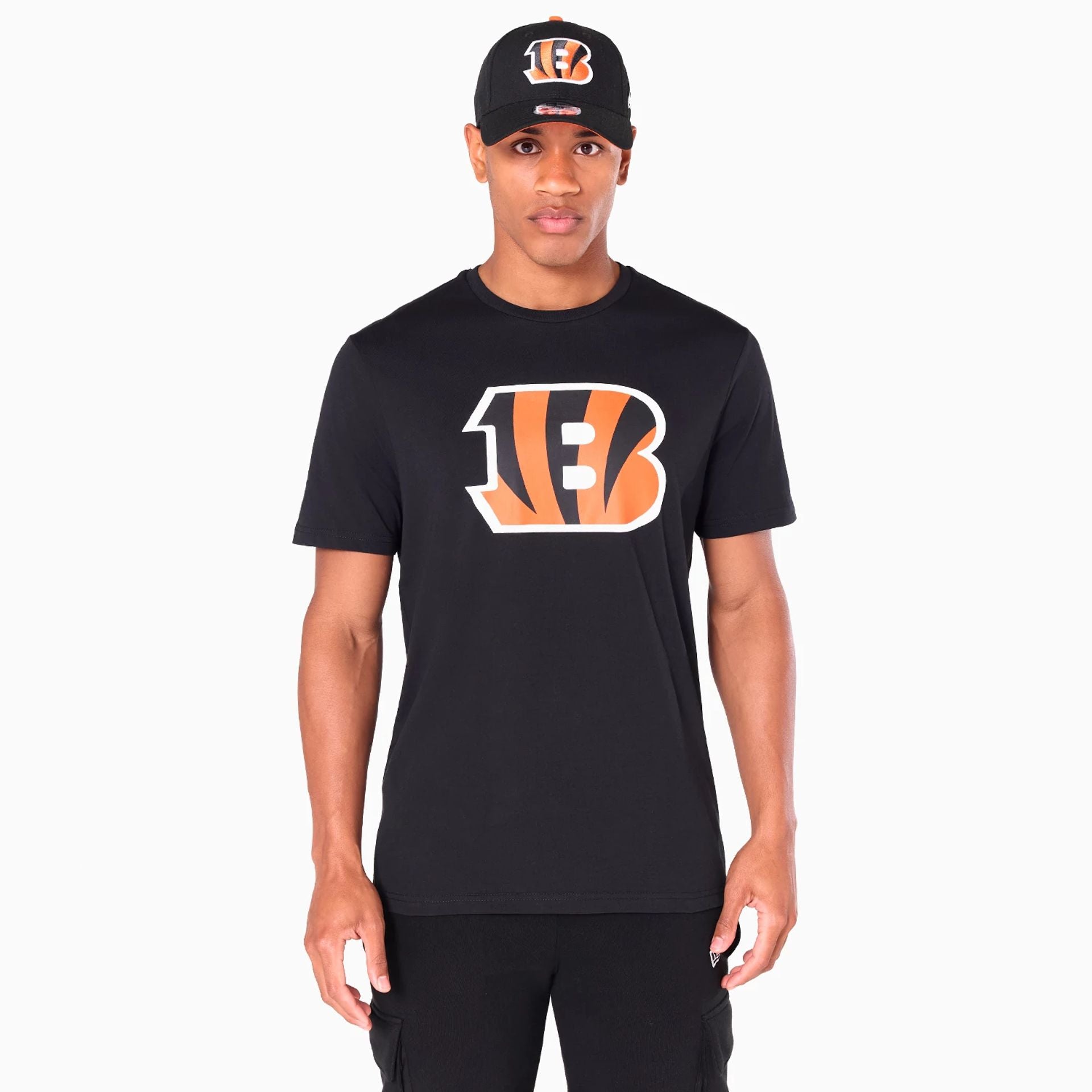 The Male model is wearing Cincinnati Bengals NFL Black T-Shirt 1