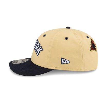 This is a New York Yankees Felt X MLB Light Beige Low Profile 9FIFTY Snapback Cap 6