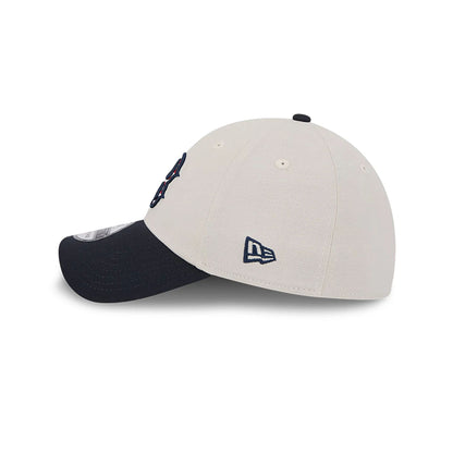 This is a Boston Red Sox MLB 4th Of July Grey 39THIRTY Stretch Fit Cap 7