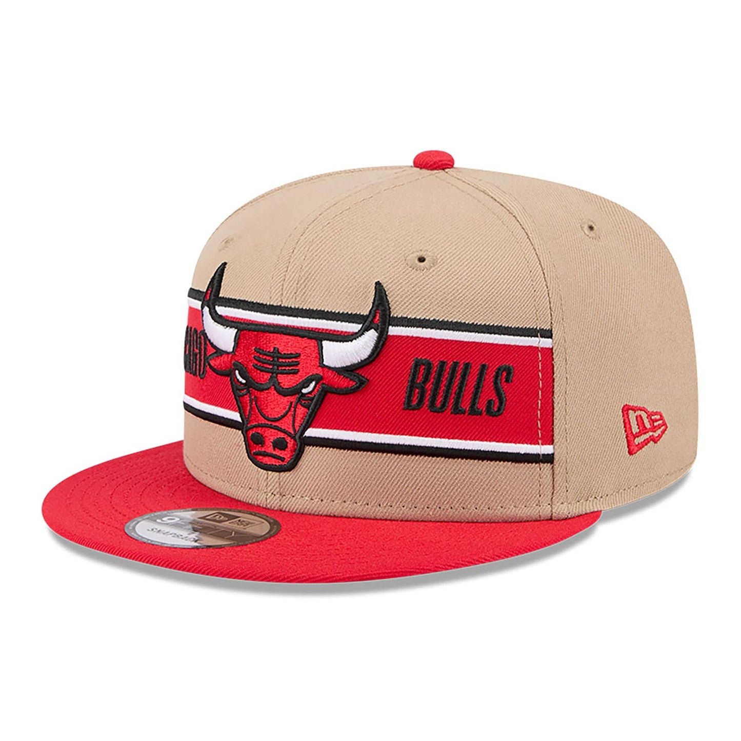 This is a Chicago Bulls NBA Draft Beige 9FIFTY Snapback Cap 1