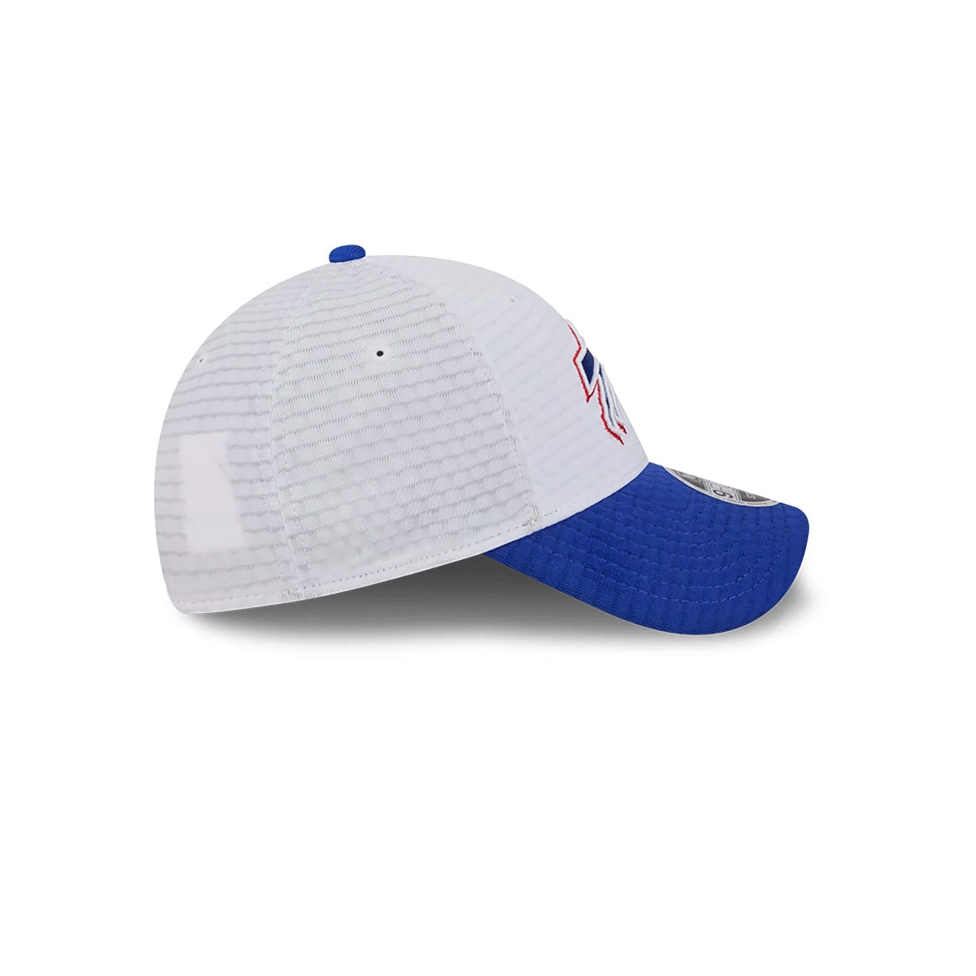 This is a Buffalo Bills NFL Training 2024 White 9FORTY Stretch Snap Cap 3