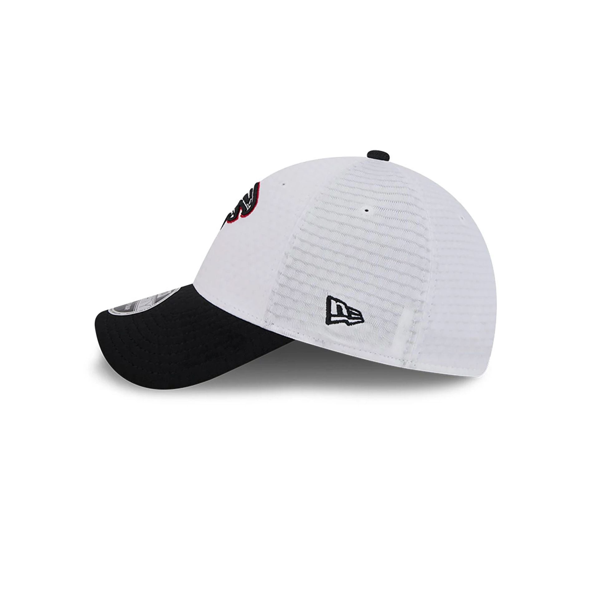 This is a Atlanta Falcons NFL Training 2024 White 9FORTY Stretch Snap Cap 7